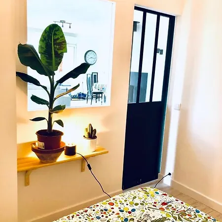 Madame Li Apartment
