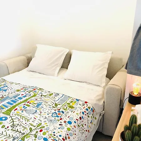 Madame Li Apartment *